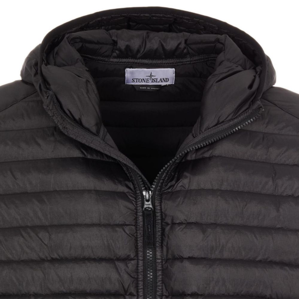 Мікропуховик Stone Island Loom Woven Chambers R-Nylon Down-Tc