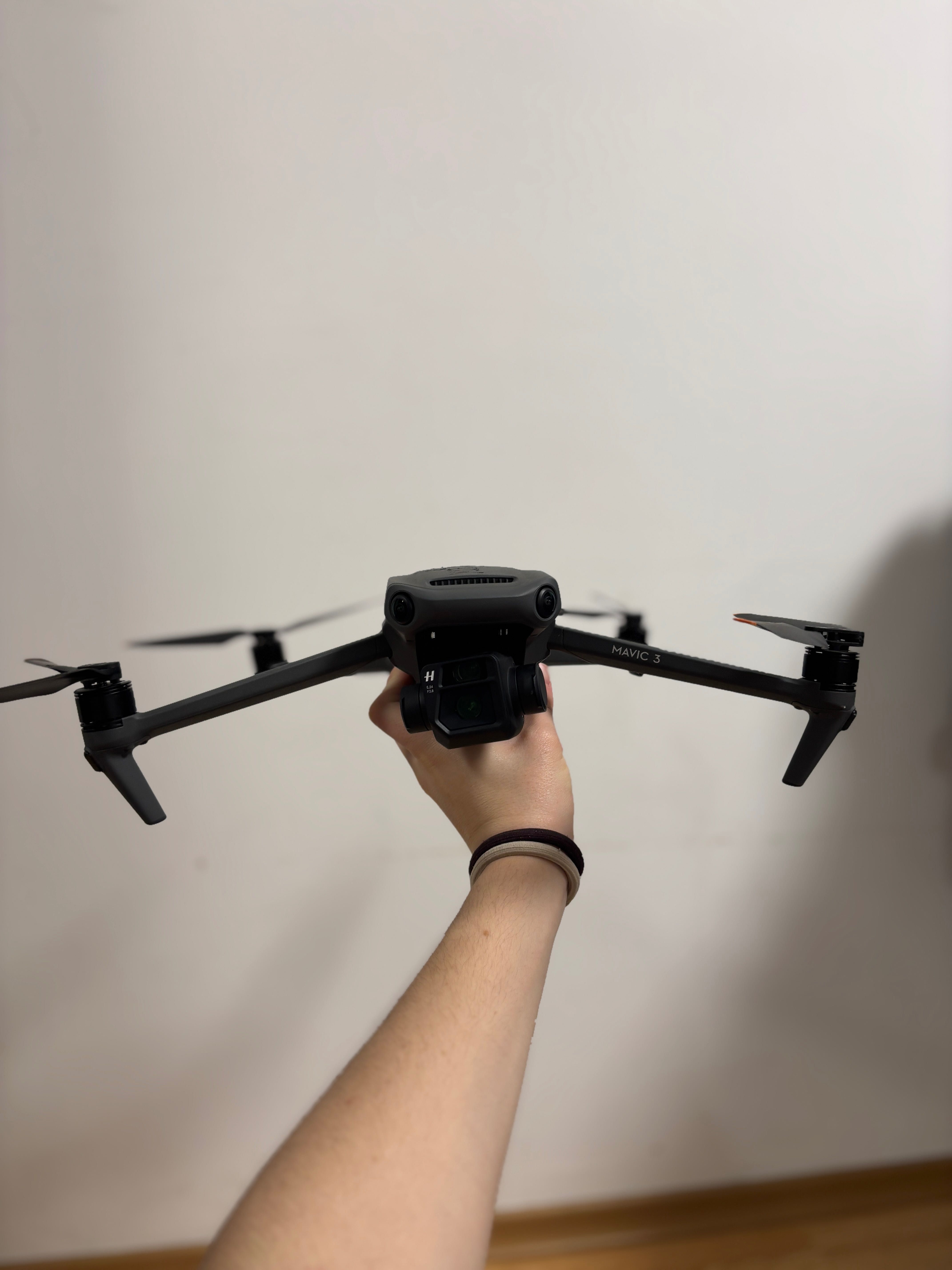 Дрон DJI Mavic 3