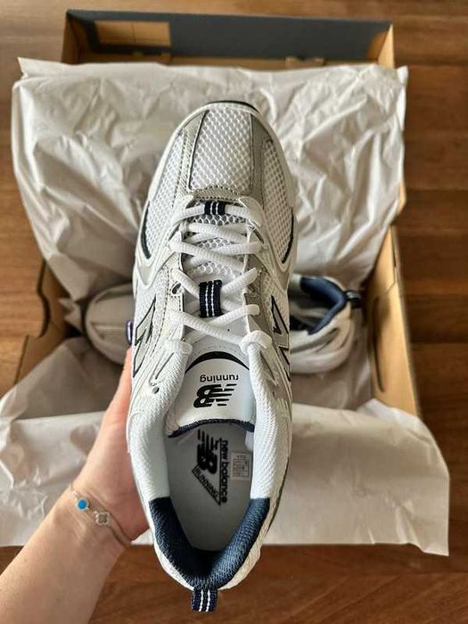 Buty meskie Mokasyny New_Balance_530_White_Silver_Navy R.37.5