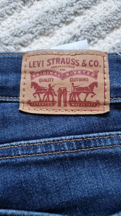 Jeans Levis High Rise Straight