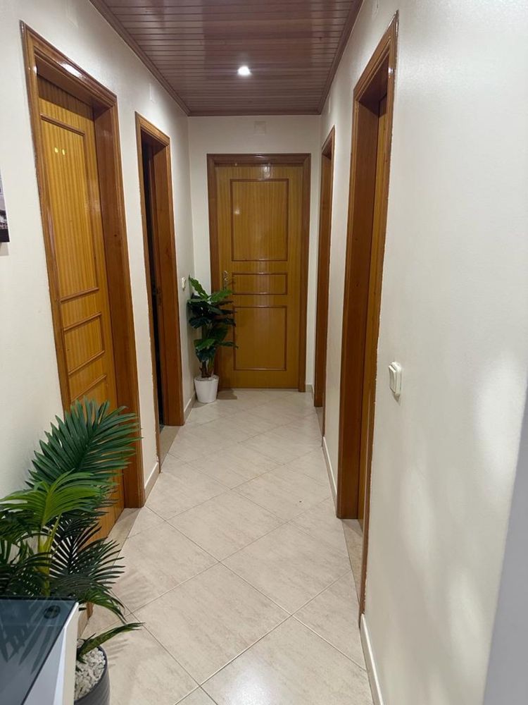 Apartamento T4 Casal da Barota com Garagem