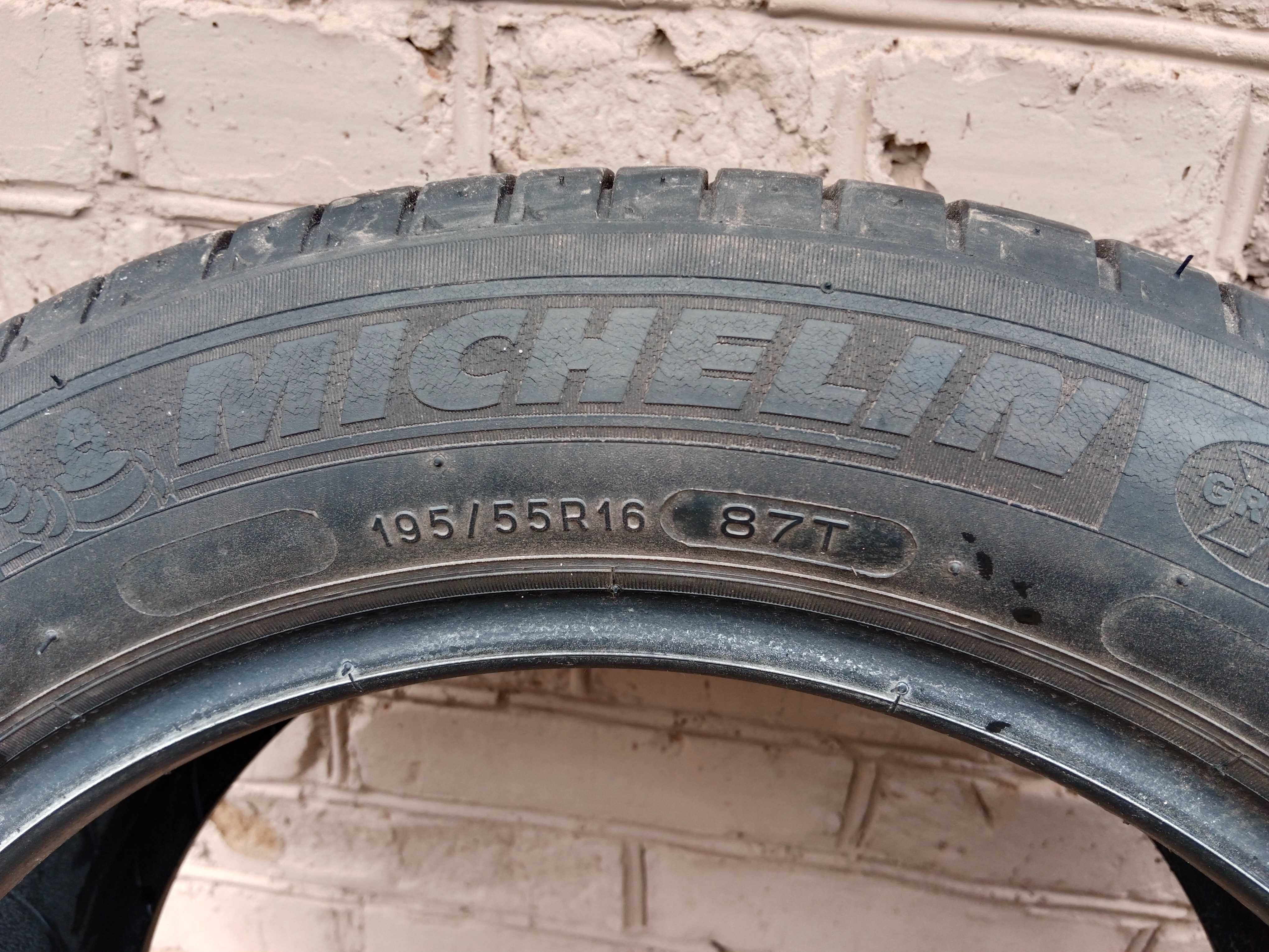 Резина б/у 195/55 R16 Michelin 2 шт.