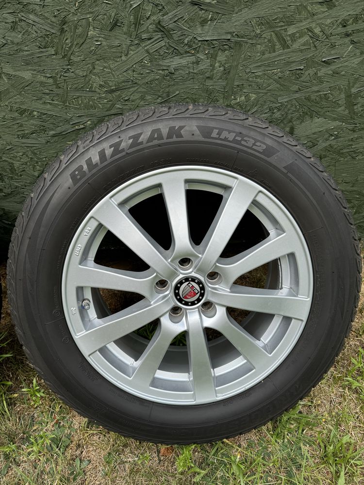 Felgi aluminiowe PLATIN z oponami 235/55/17 Ford Kuga 2018r