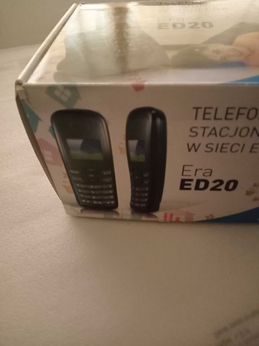 Telefon black Huawei ETS8121 stacjonarny ze stacją bazową GSM na kartę