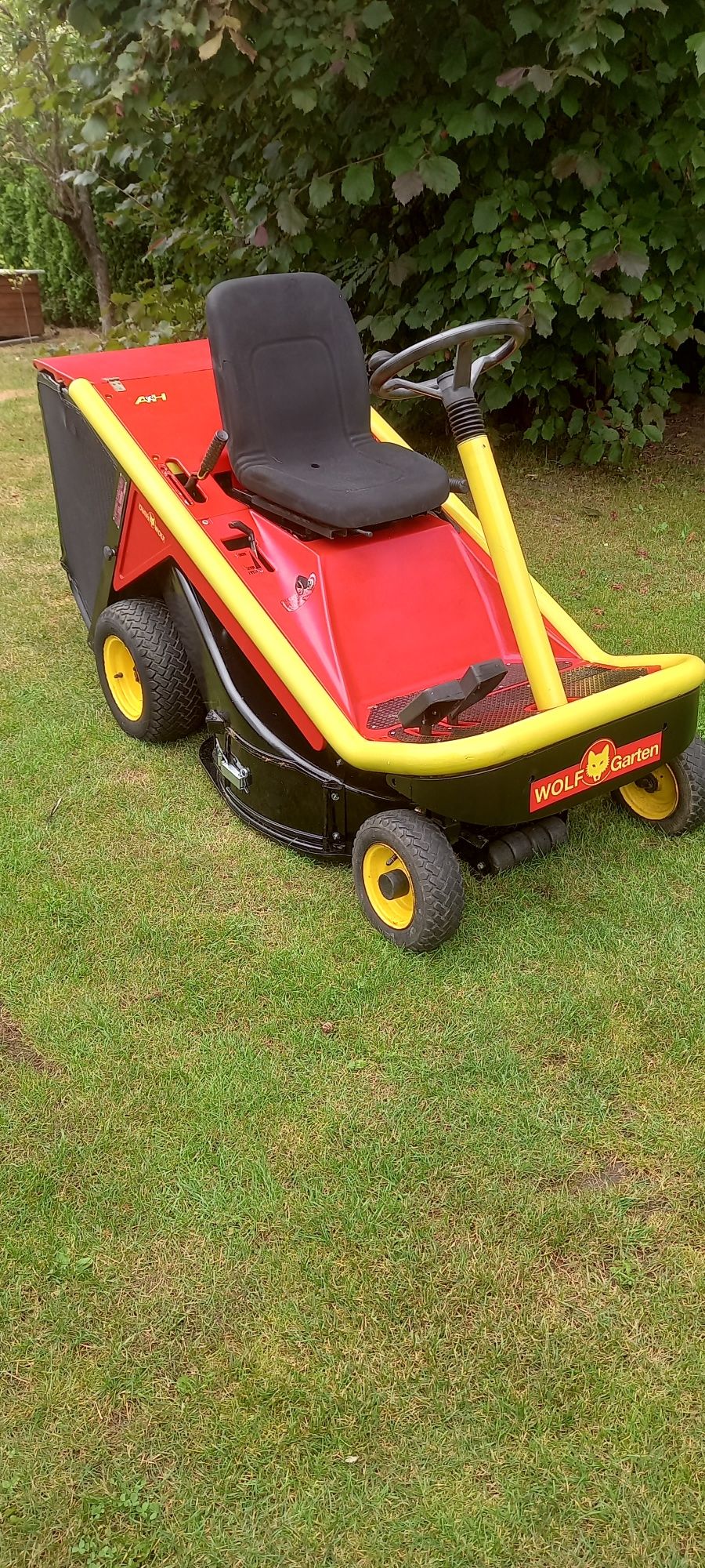 Traktorek kosiarka wolf garden 80 etesia bahia  kawasaki v twin