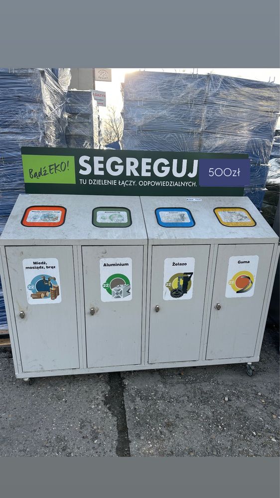 Kosz do segregacji -Stacja do segregacji śmieci