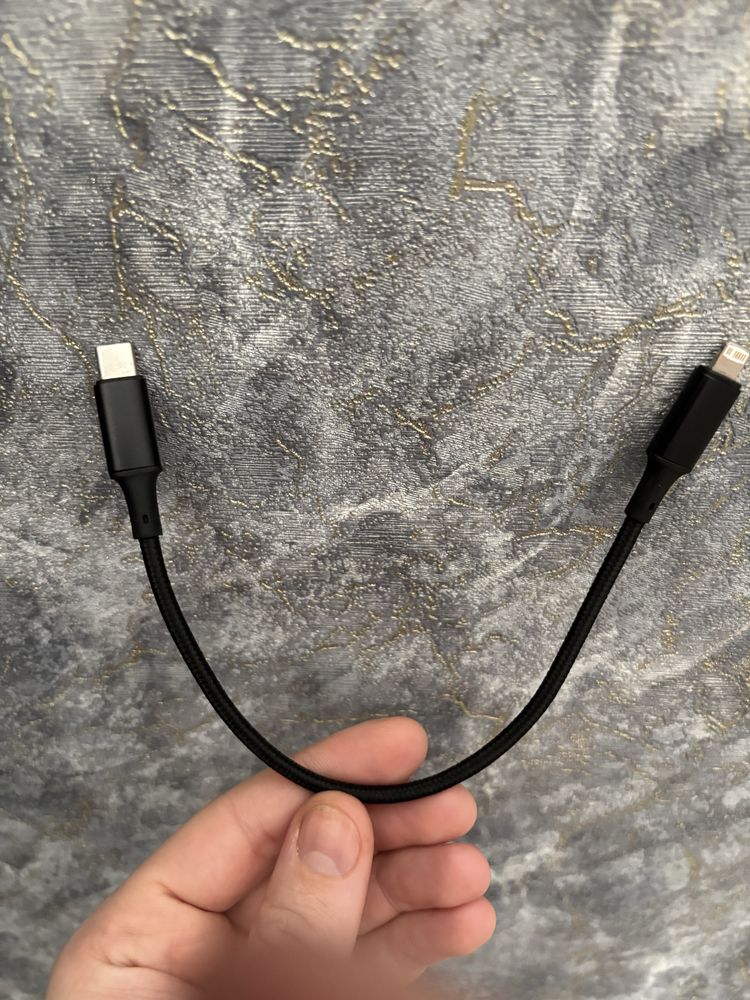 Новий Міні кабель Apple USB-C to Lightning