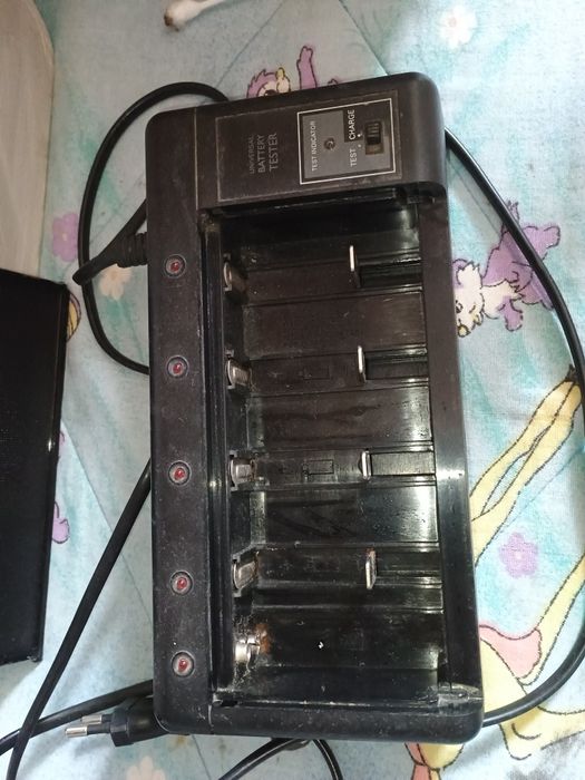 Philips зарядний пристрій для батарейок, роутер tp-link, флешка. речі