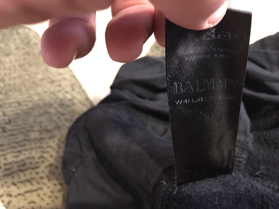 Бавоняні спортивні штани від Balmain розмір S