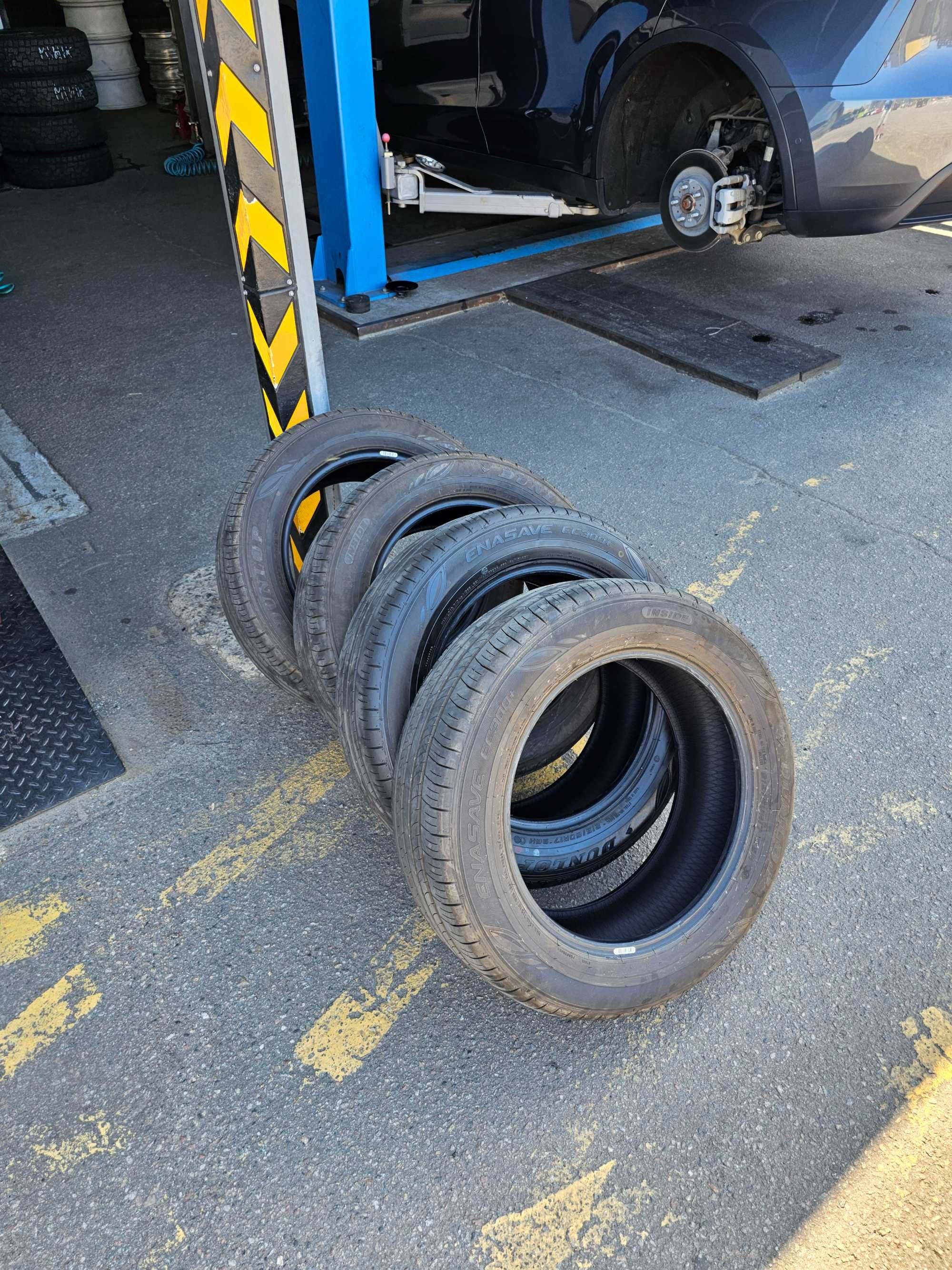 Dunlop enasave ec300+  215/60/r17