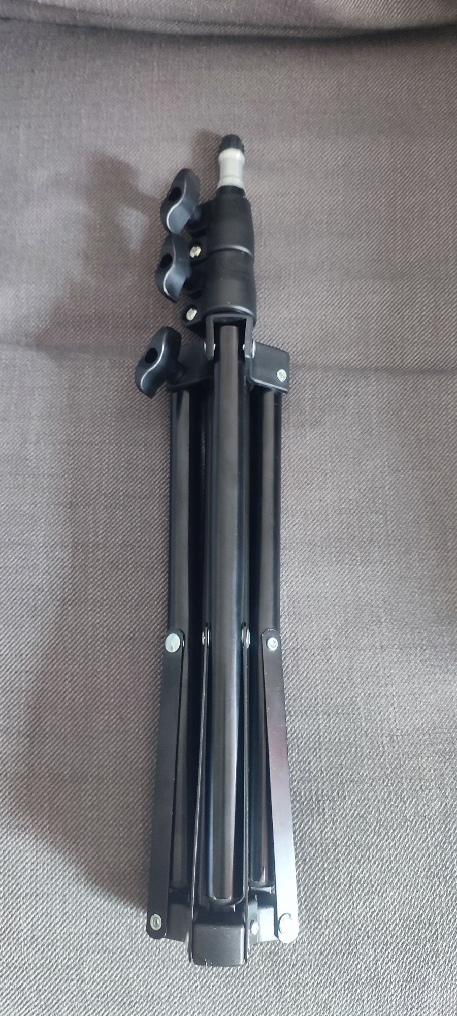 Statyw do aparatu, lampy LED
