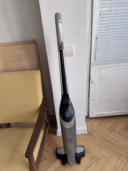 Бездтротовий пилосос bosh