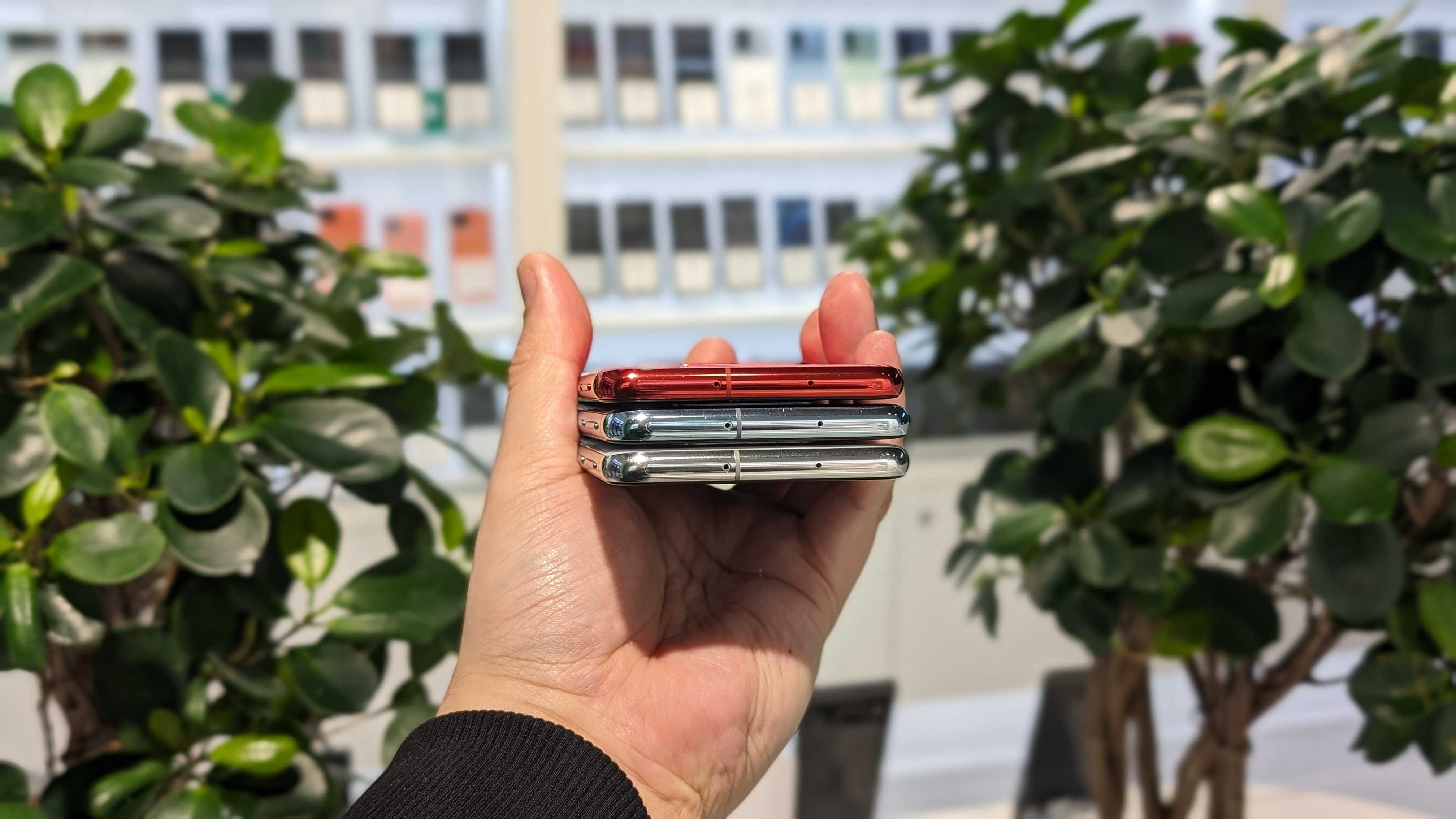 Оплата частинами 0% Samsung Galaxy S10e 6/128GB Red/White/Blue/Black