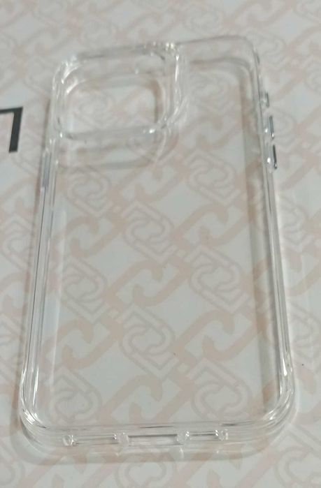 capa anti-choque novo iPhone 15 pro Max negociável urgentemente