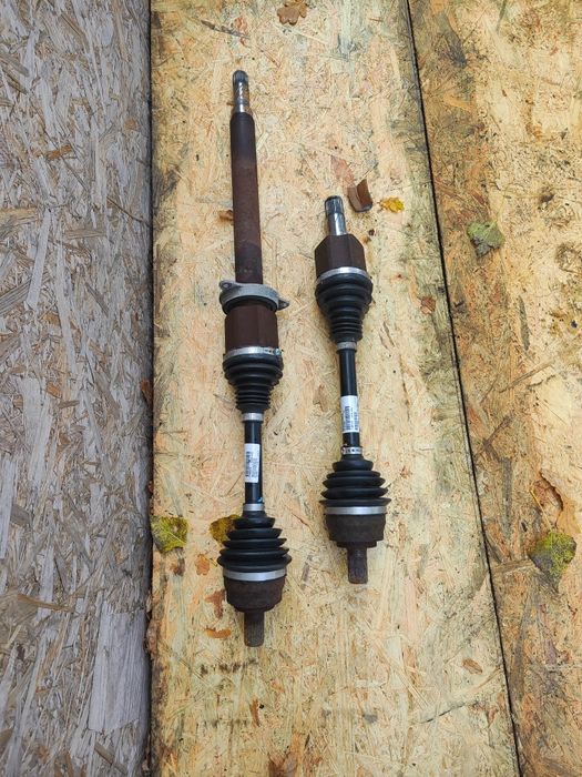 Półoś Lewy Przód Volvo V40 II 2.0d