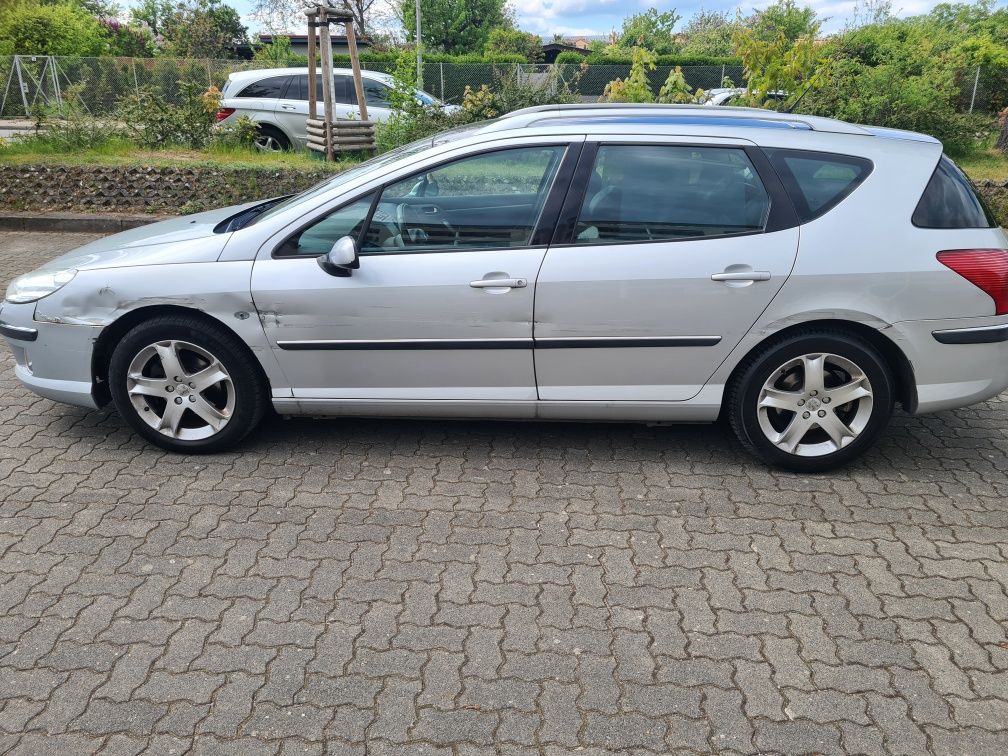 Peugeot 407 2.0dci 05r AC Panorama Alu 18"