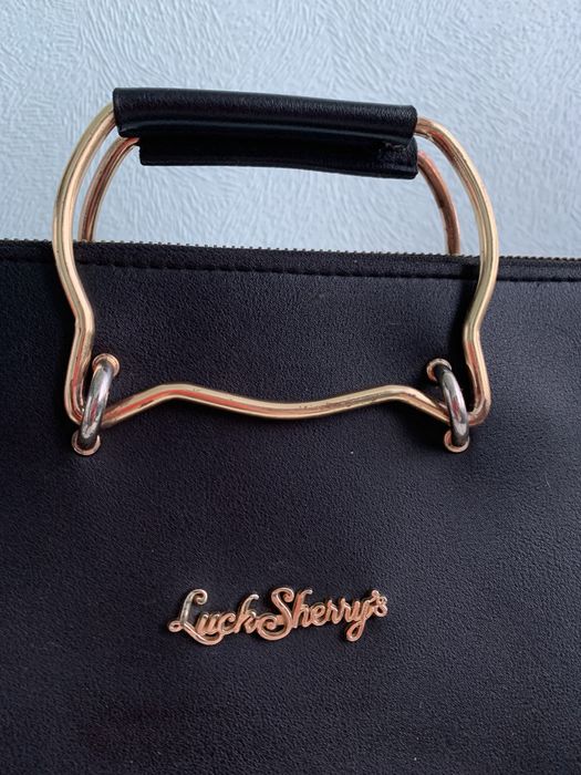 Сумка жіноча чорна