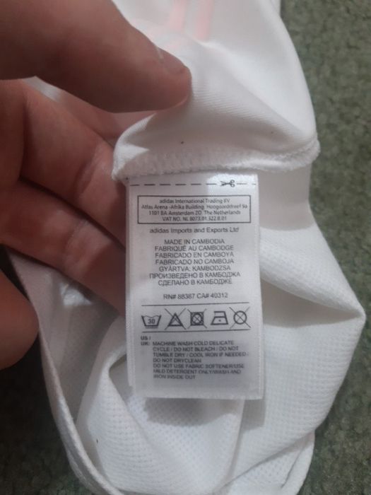 Футболка спортивна