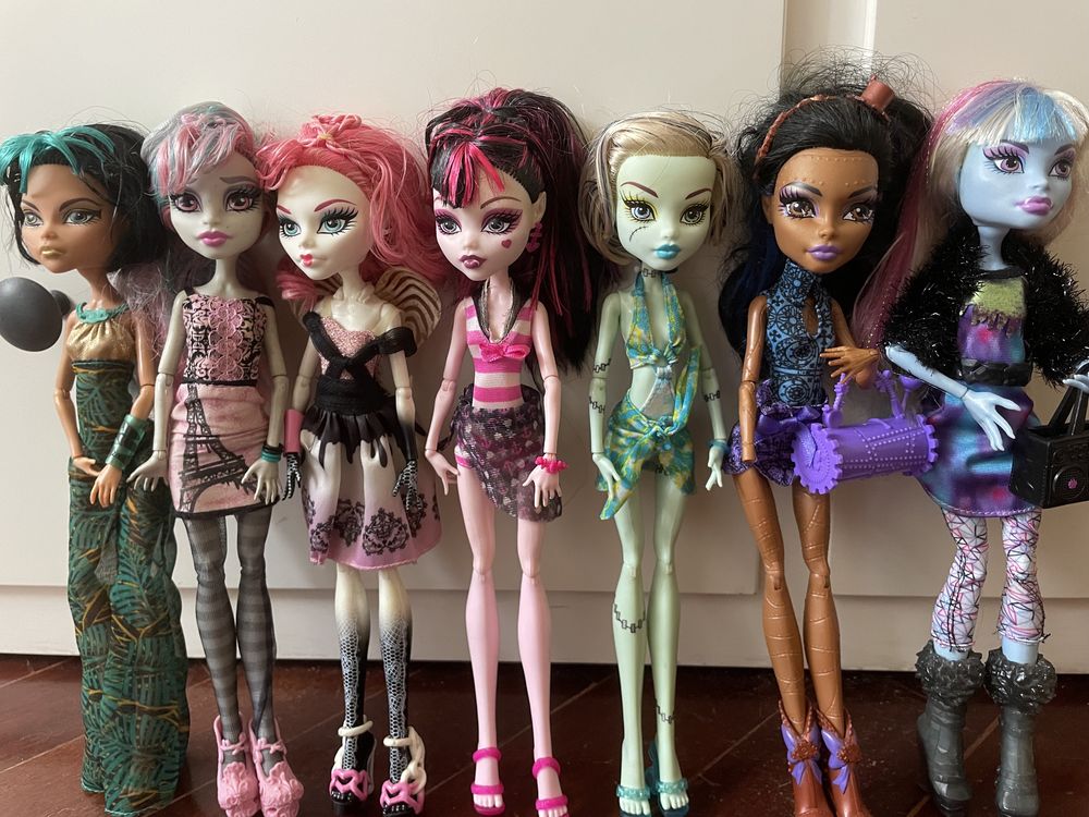 Bonecas Monster High