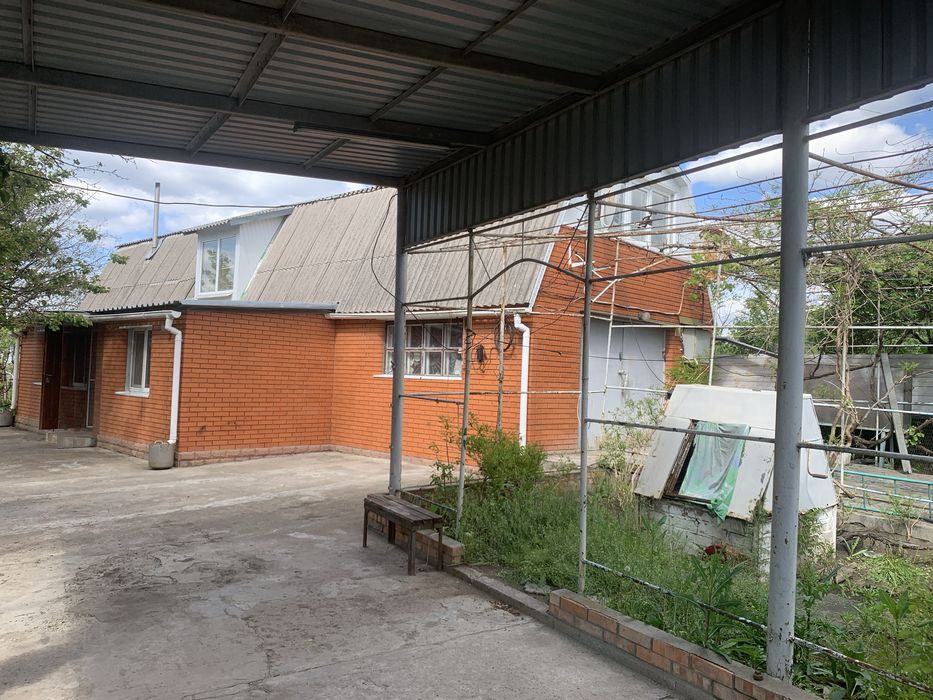 Будинок 88.8 м.кв пгт Комишуваха  В ОРЕНДУ НЕ СДАЮ !