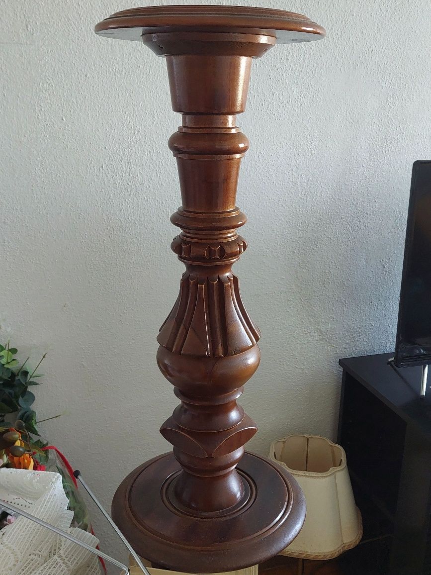 Coluna de sala ,mais candeeiro em bom estad