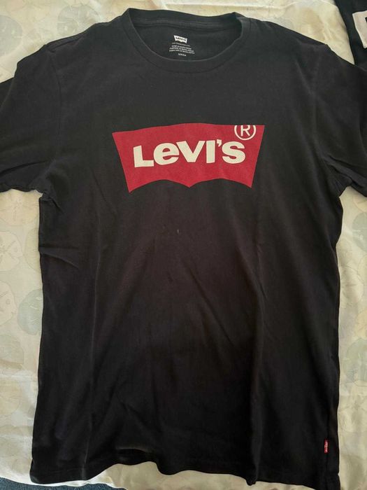 T-shirts originais S/M — Levi’s, Timberland, Mike Davis, Vans, outros