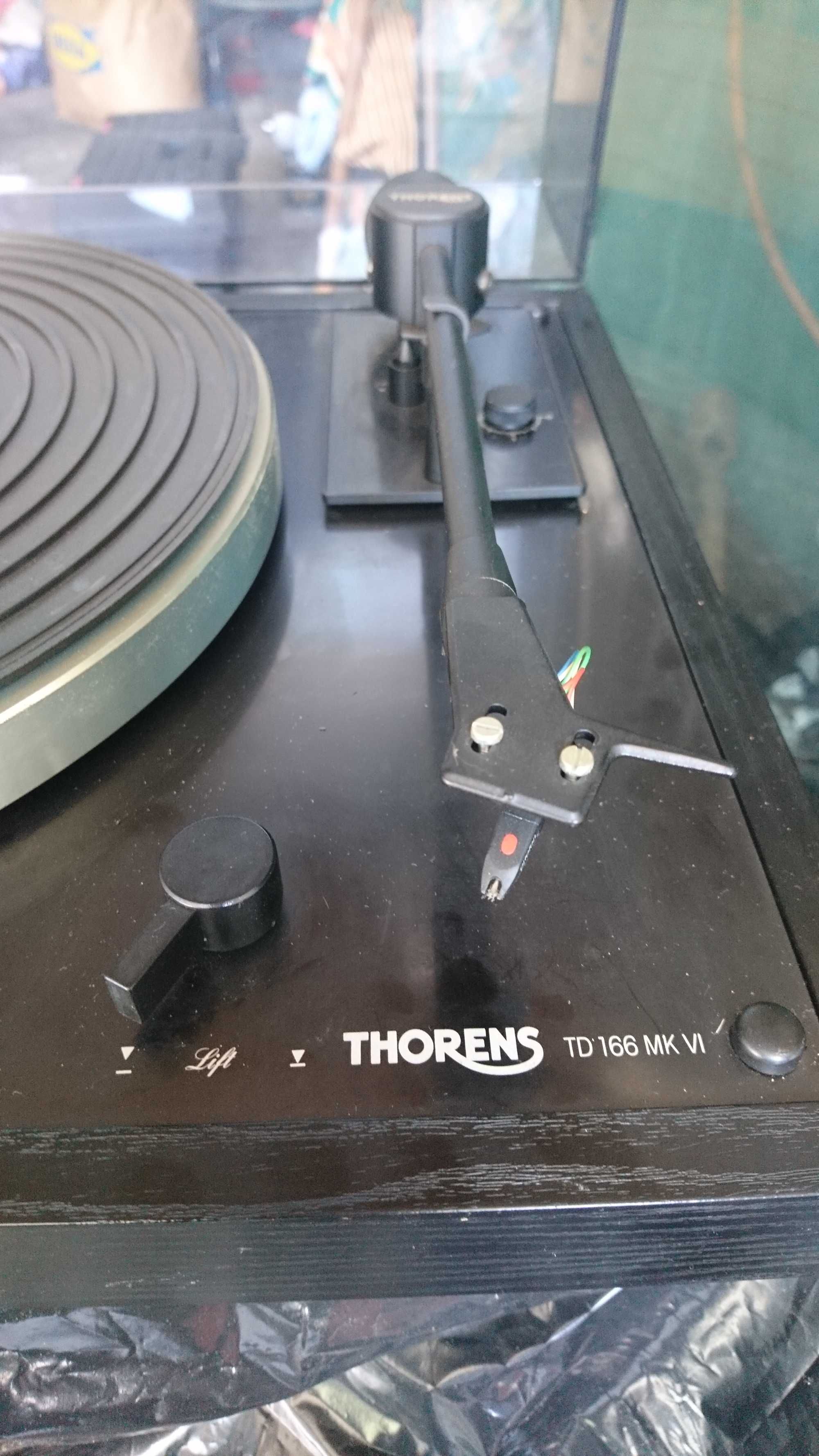 Gramofon THORENS TD166 MK VI