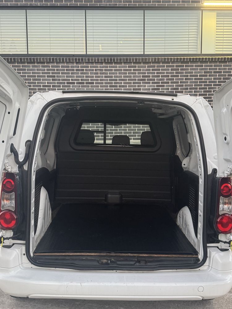 Peugeot Partner 1.6 HDi | 3 lugares