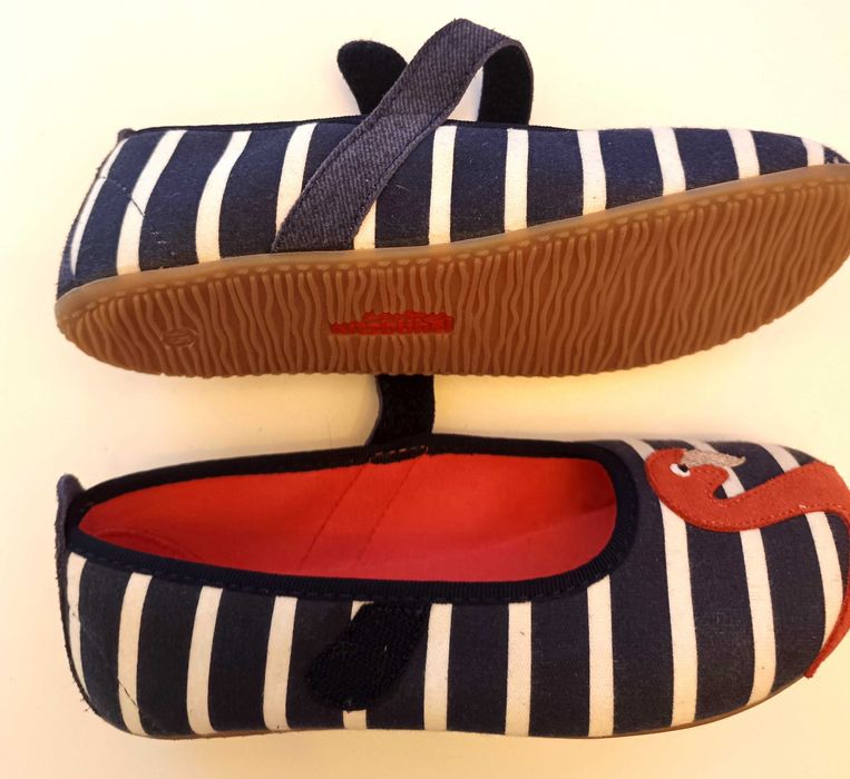 Austriackie kapcie dziewczęce Kutzbuehel, 35, wkładka 21,5 cm