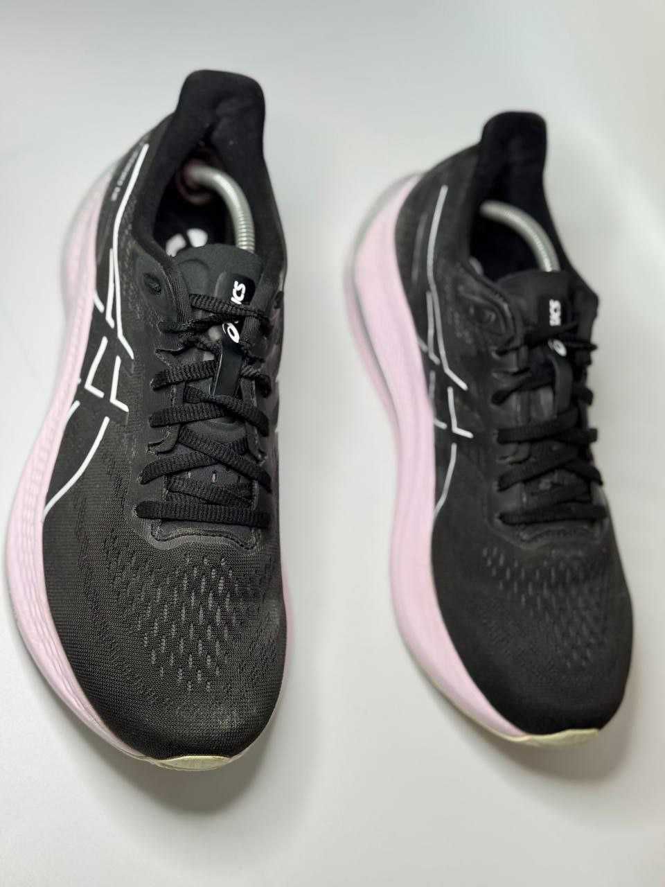 Кросівки - ASICS жіночі