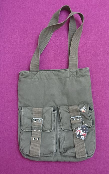 Мʼякенька сумка на плече кольору хакі