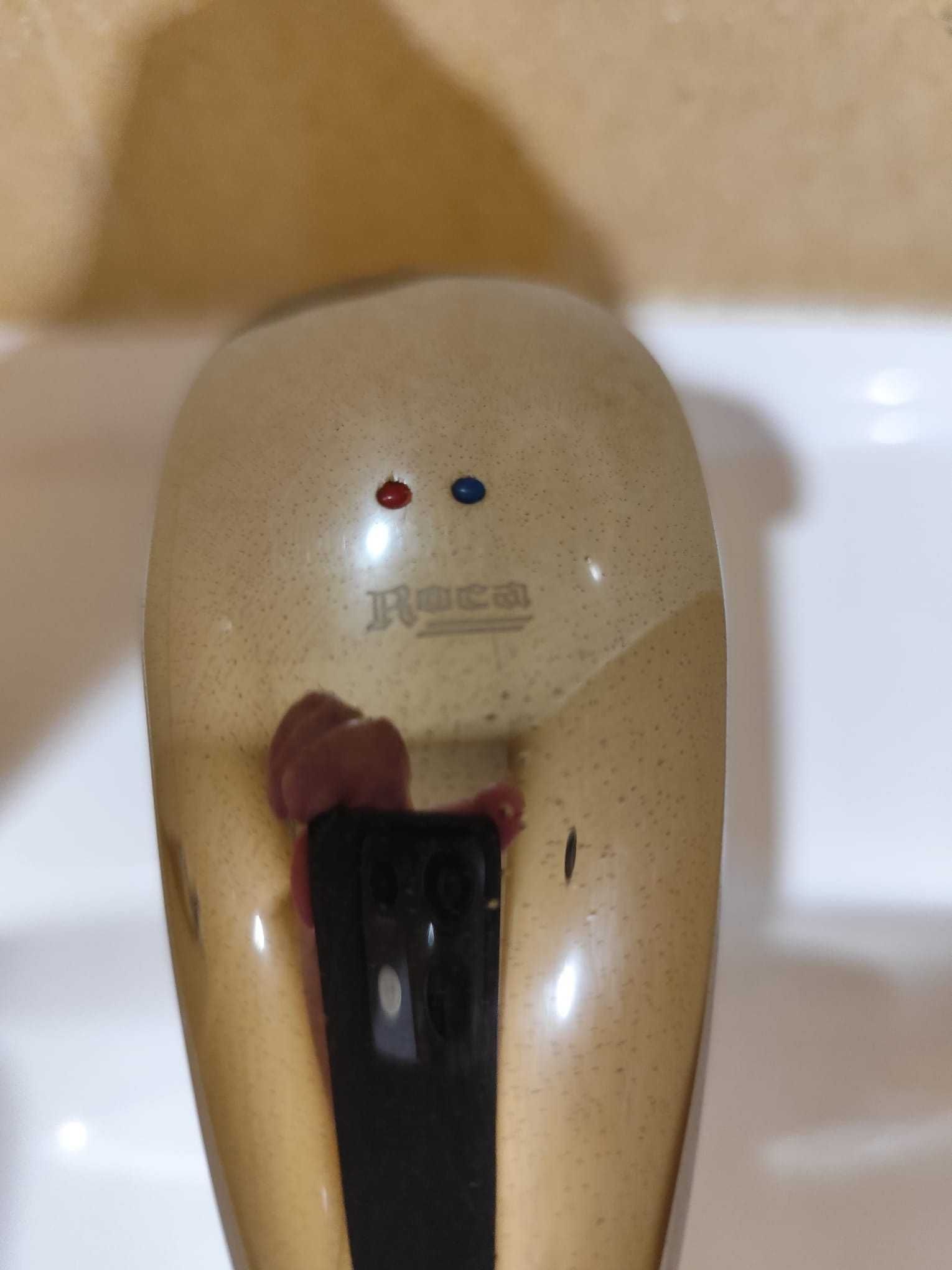 Lavatório de pé ROCA com Torneira ROCA