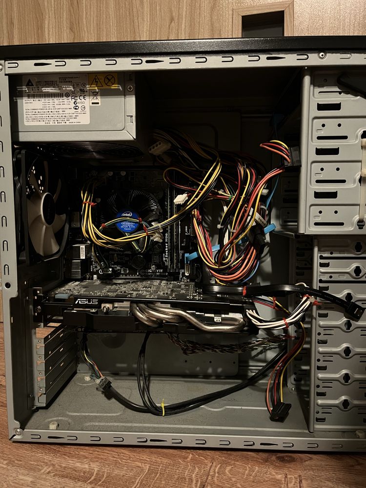 Komputer stacjonarny i5-4460, GTX660, 12GB RAM Gamingowy Gaming