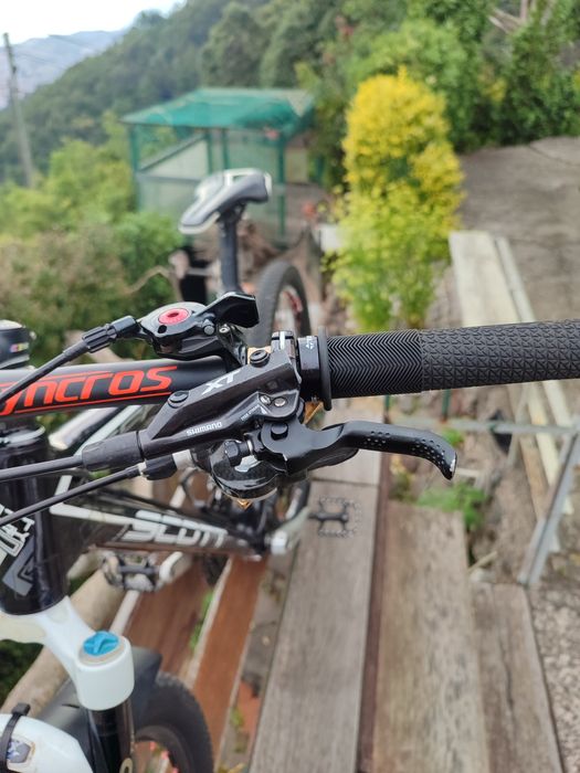 Bicicleta enduro scoot