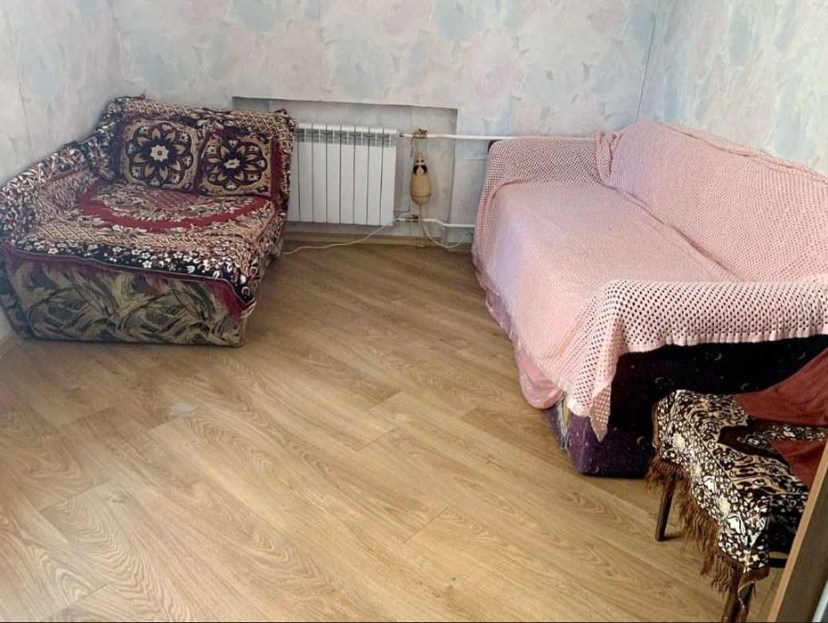 Комната в общежитии для 3-х чел., Куреневка, м.Почайна и Контракт.пл.