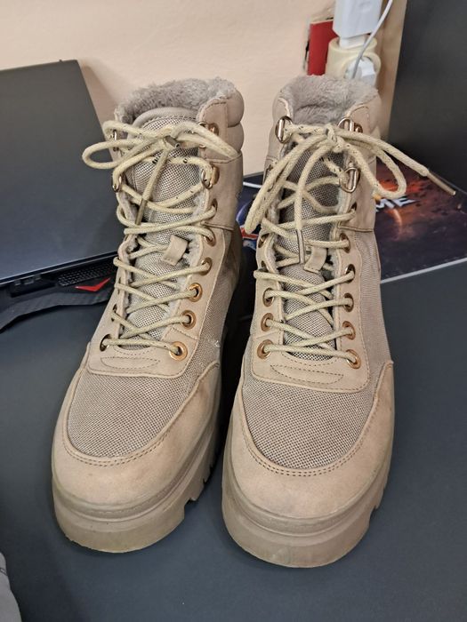 Зимові ботінки жіночі