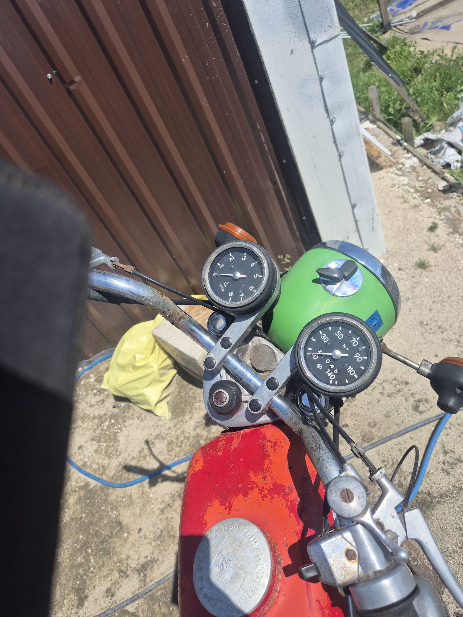 Mz ts150 z dokumentami