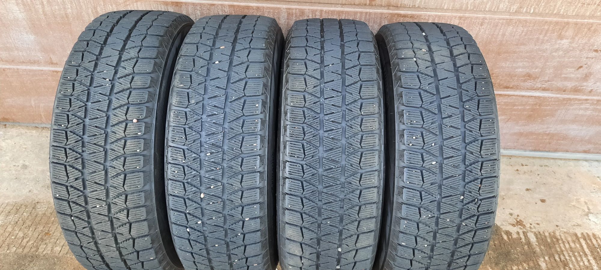 Bridgestone 215/65 R16 Tiguan VW 6.5 mm