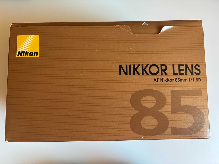 Objetiva Nikon AF Nikkor 85mm f1.8 D