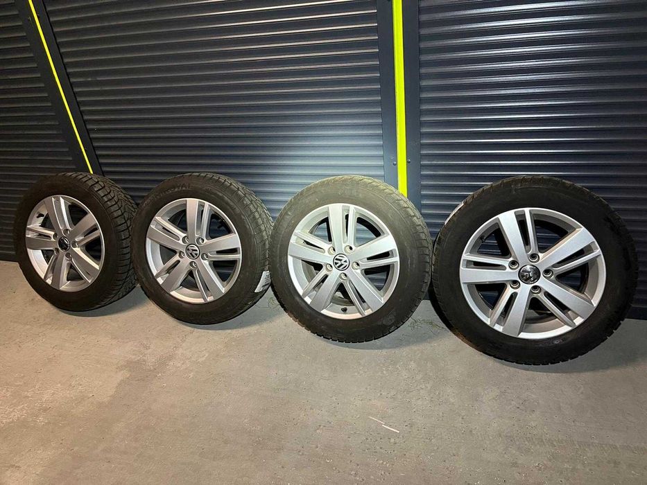 Oryginalne felgi aluminiowe VW-16”, 5x112 z oponami zimowymi Uniroyal