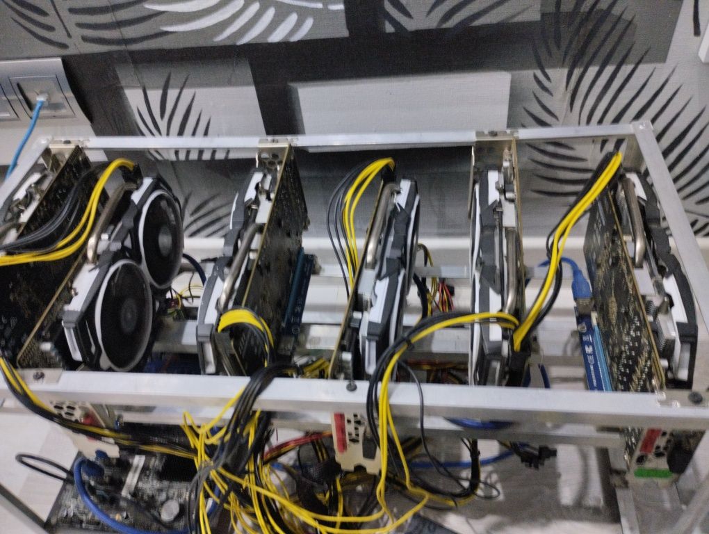 Майнинг ферма 6 Rx 470 4 gb