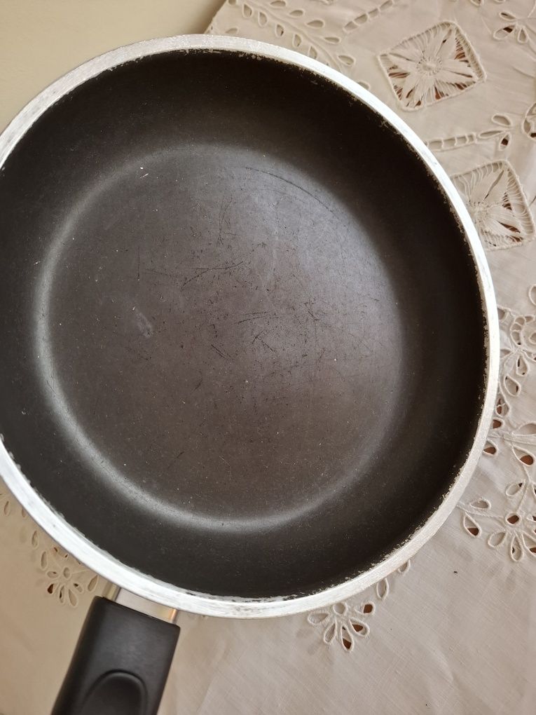 Patelnia Ikea 24 cm.