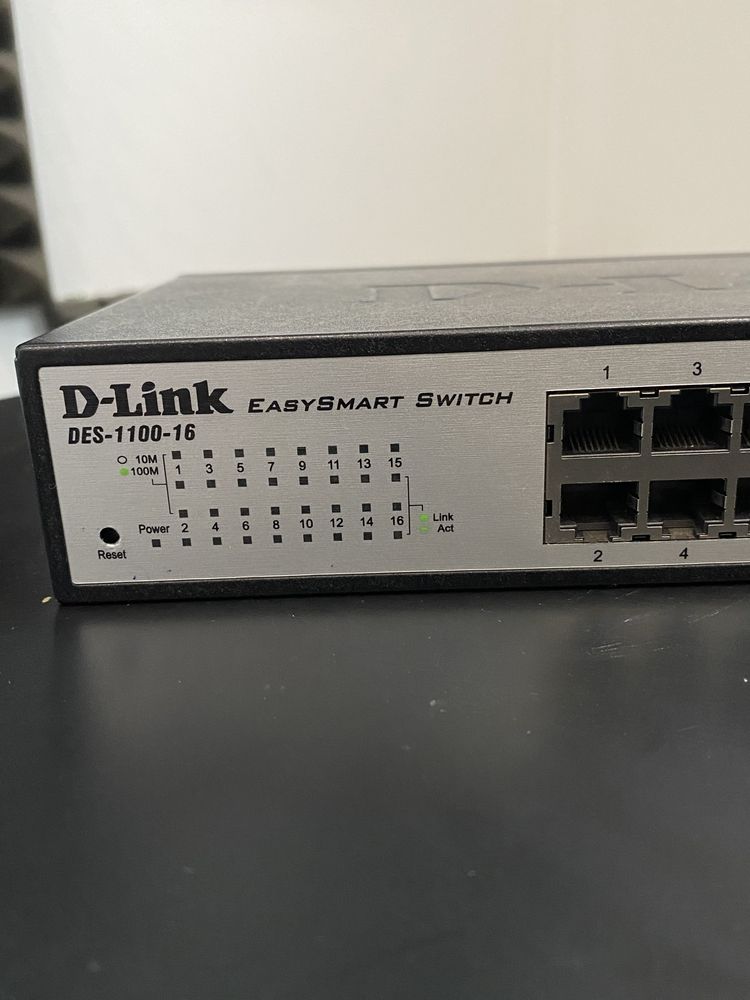 D-Link EasySmart Switch DES-1100-16