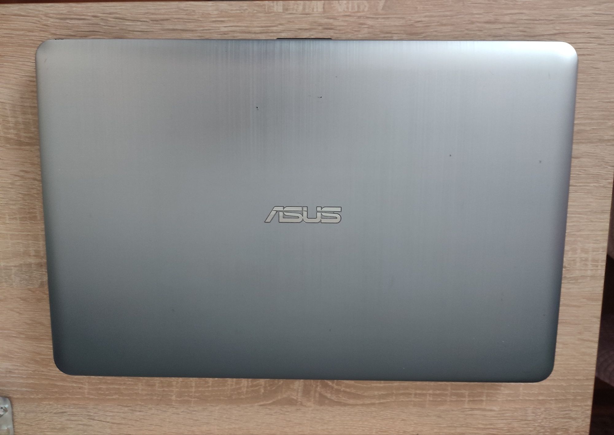 Ноутбук Asus R541S