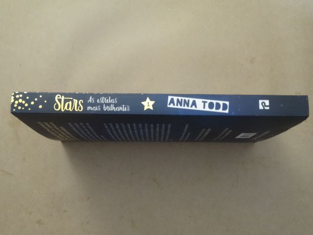 Stars - As Estrelas Mais Brilhantes de Anna Todd - 1ª Edição