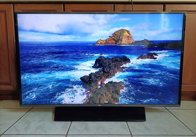 Tv LG 50" Smart WebOs WiFi DVB-T 2 hevc telewizor LED