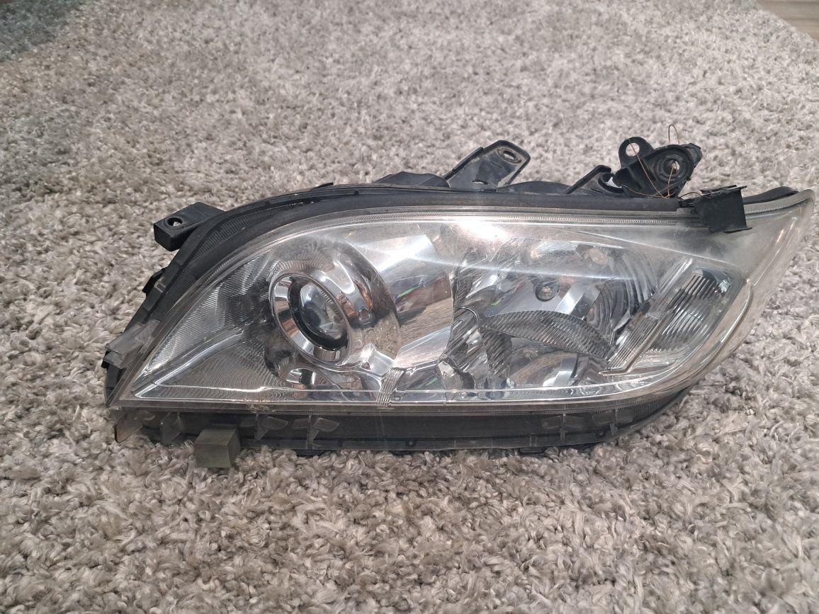 Reflektor lampa Toyota Rav 4