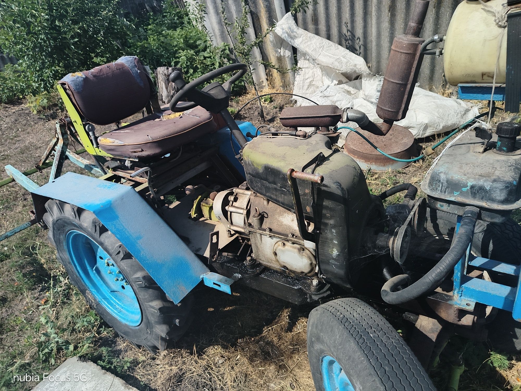 Трахторець д-2 срочно продам