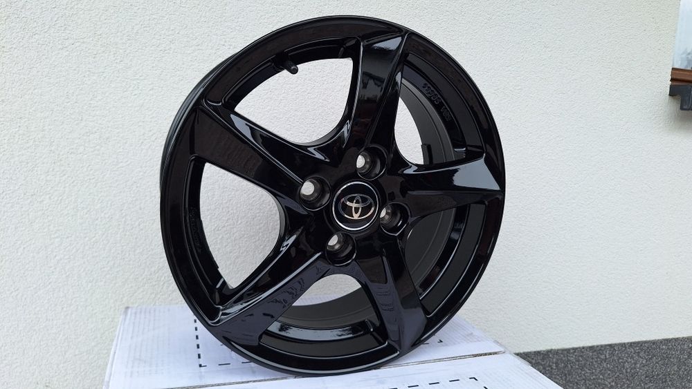 Nowe Alufelgi 4x100 R15 Toyota Yaris Suzuki Swift Kia Rio Stonic