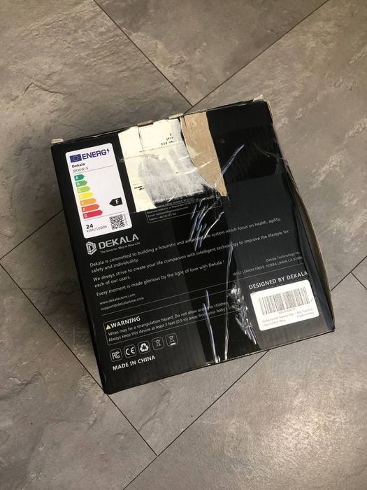 Dekala SRWW-S Настільний годинник будильник із бездротовою зарядною